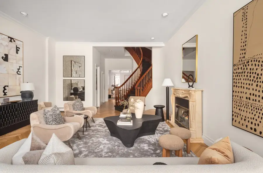 51 E 67th Street, Manhattan, NY 10065 - #2