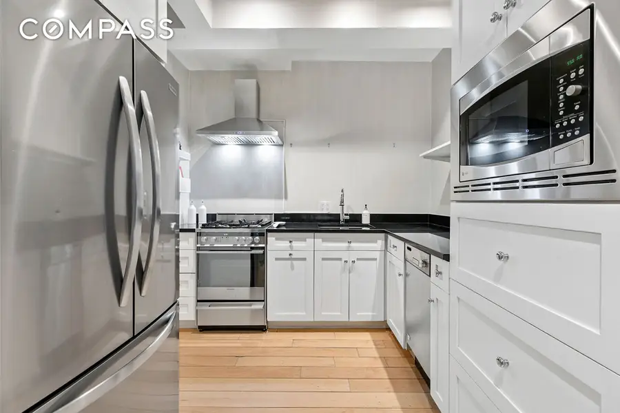 235 E 22nd Street #7T, Manhattan, NY 10010 - #3