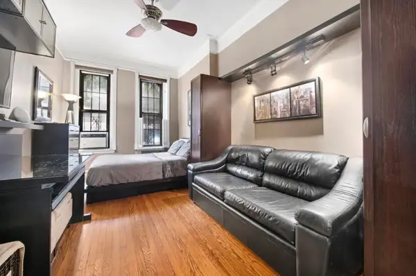 231 E 54th Street #1D, Manhattan, NY 10022