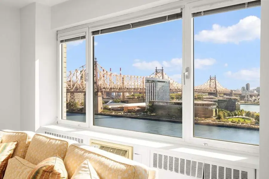 45 Sutton Place S #17F+, Manhattan, NY 10022 - #3