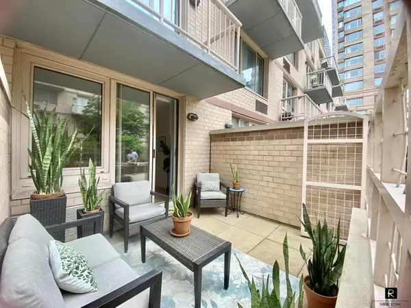 393 W 49th Street #2-PP, Manhattan, NY 10019