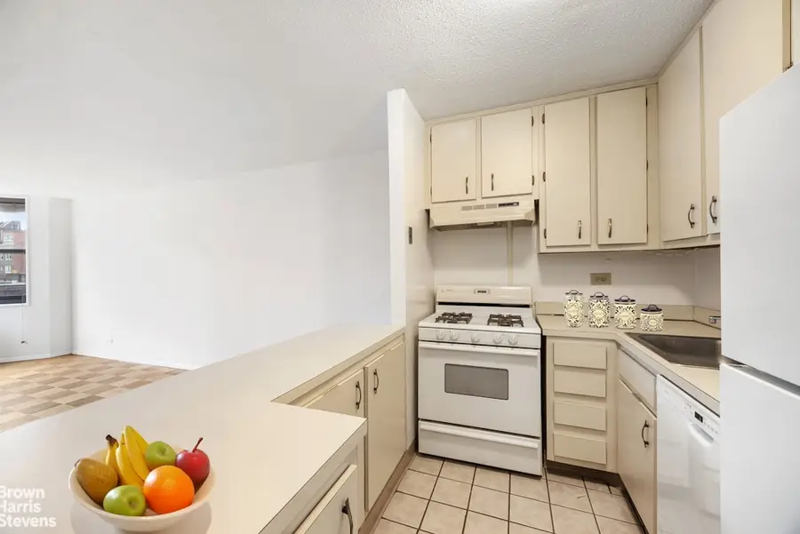 200 E 90th Street #8A, Manhattan, NY 10128 - #3