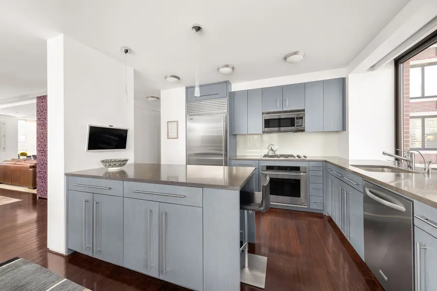 422 E 72nd Street #14ABF, Manhattan, NY 10021 - #3