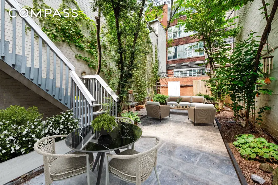 209 E 48th Street, Manhattan, NY 10017 - #3