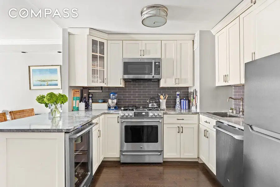 201 E 25th Street #5F, Manhattan, NY 10010 - #3