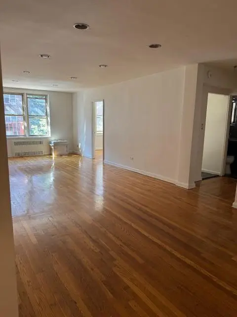 67-25 Clyde Street #3-R, Queens, NY 11375 - #2