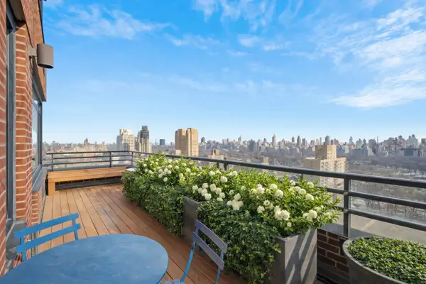 45 W 67th Street #31A, Manhattan, NY 10023