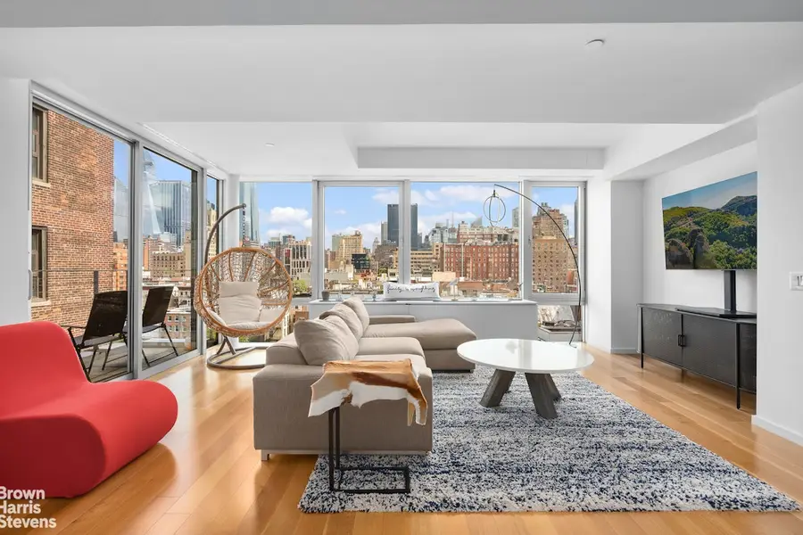 241 W 19th Street #PH2, Manhattan, NY 10011 - #2