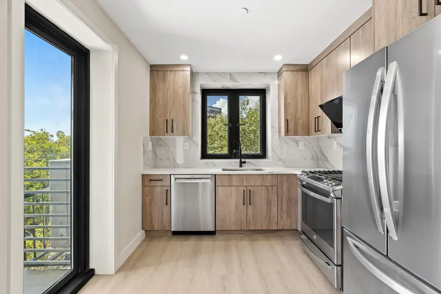 1546 Broadway #5-B, Brooklyn, NY 11221 - #3