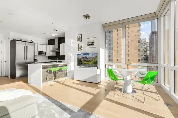 247 W 46th Street #4104, Manhattan, NY 10036