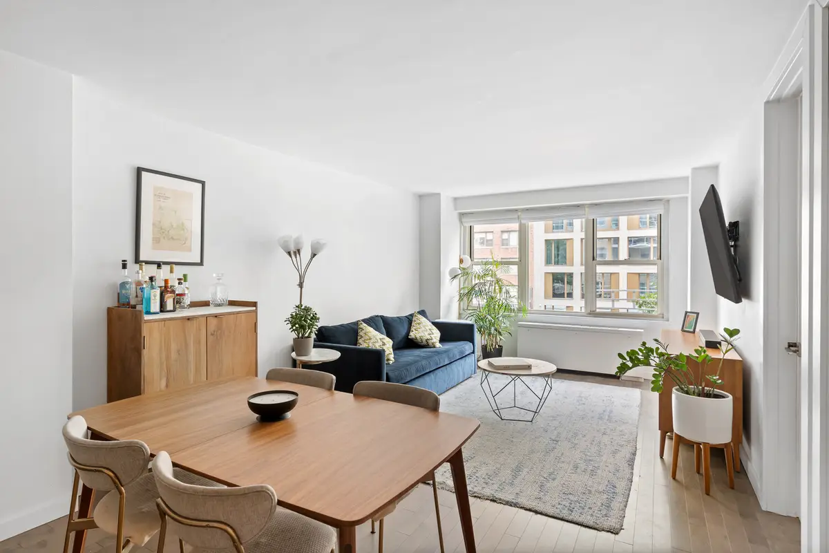 305 E 24th Street #3B, Manhattan, NY 10010 - #1