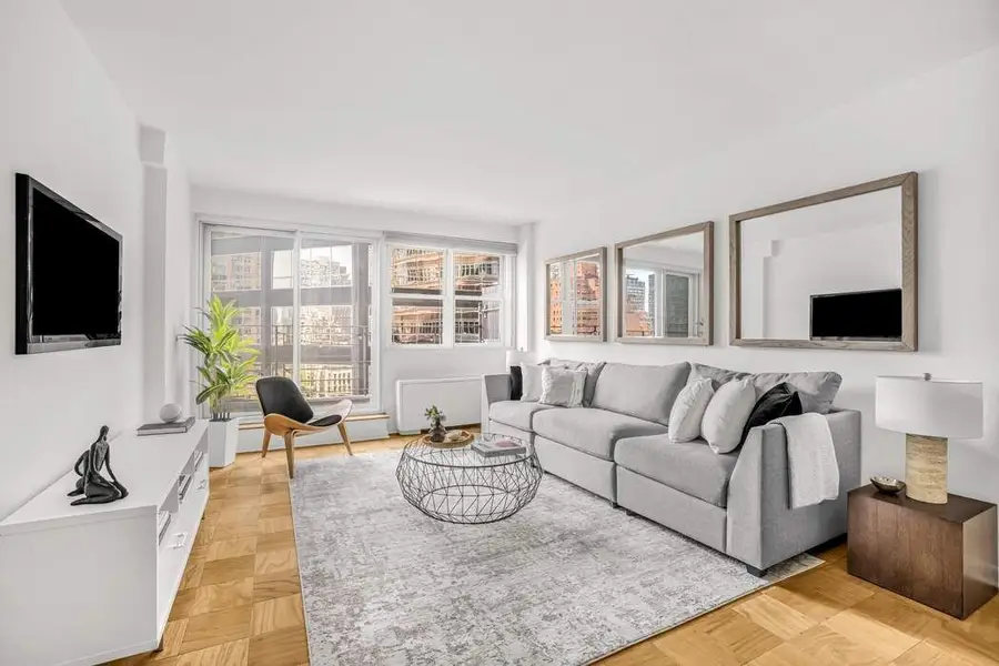 211 E 53rd Street #PHD, Manhattan, NY 10022 - #3