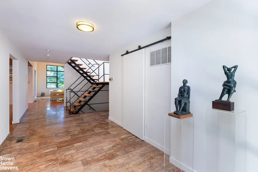 712 Ladd Road, Bronx, NY 10471 - #2