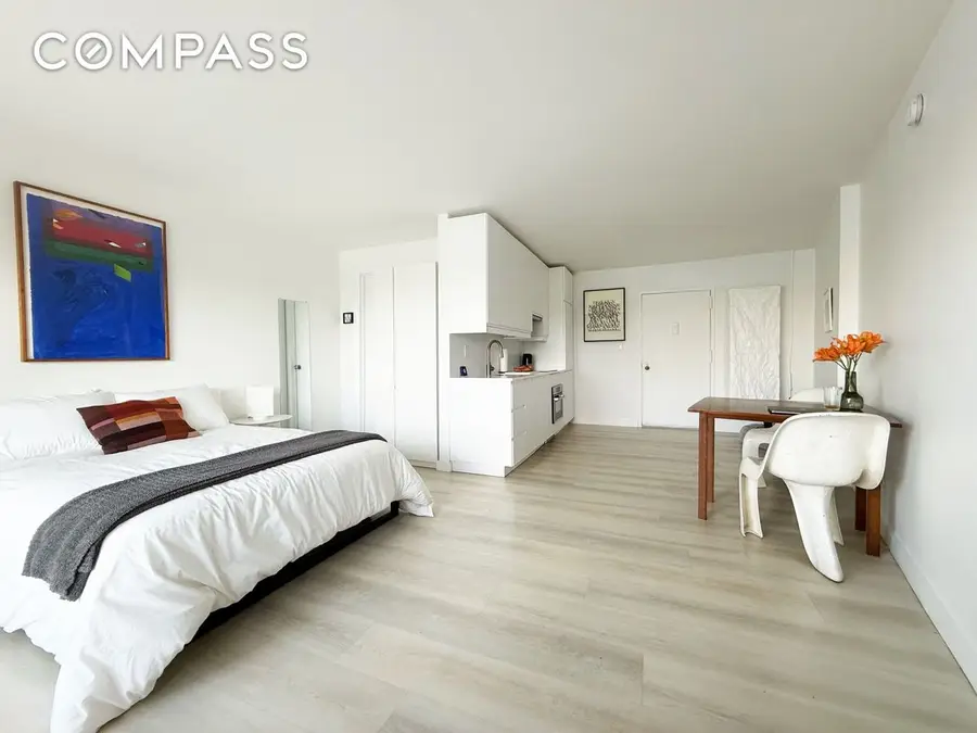 25-40 Shore Boulevard #3P, Queens, NY 11102 - #2