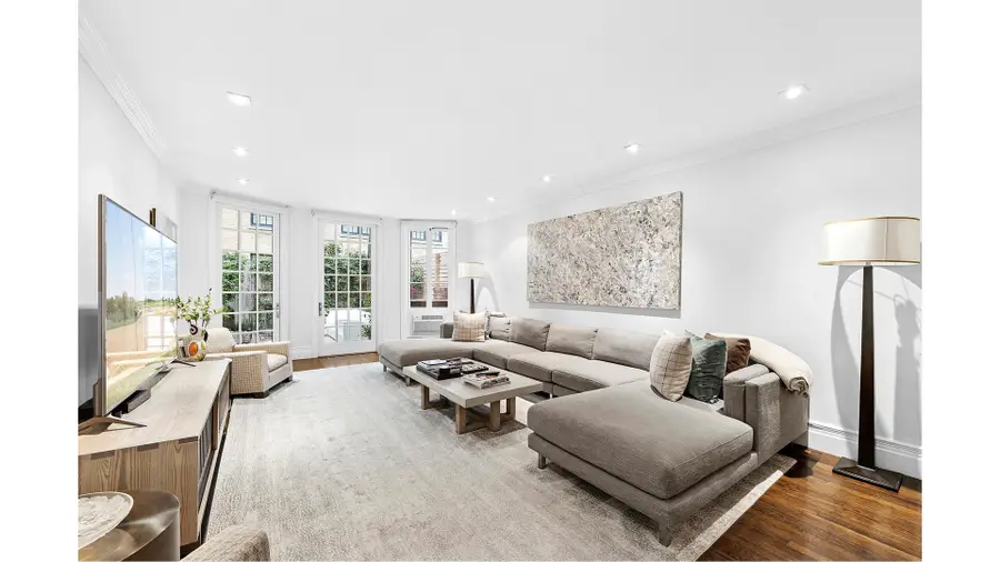 165 E 71st Street, Manhattan, NY 10021 - #2