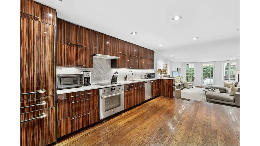 165 E 71st Street, Manhattan, NY 10021 - #3