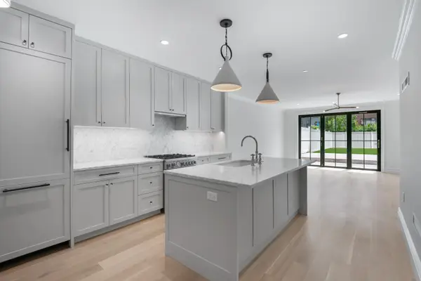 16 2nd Place #Residence 2, Brooklyn, NY 11231