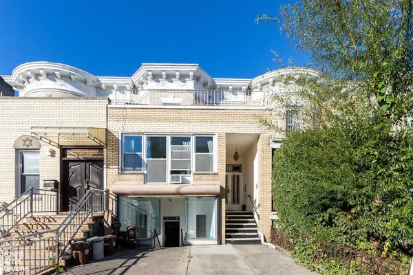 96 W End Avenue, Brooklyn, NY 11235