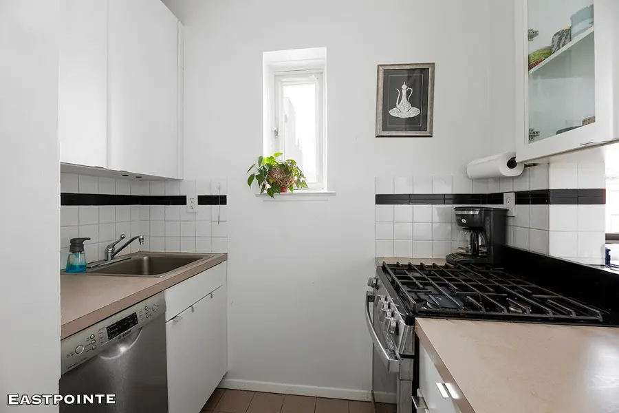 252 W 20th Street #5A, Manhattan, NY 10011 - #2