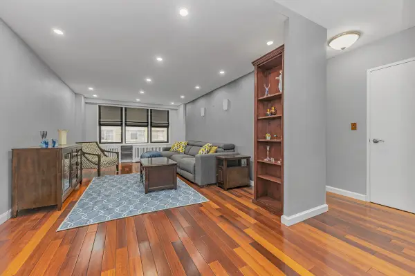 220 E 54th Street #3C, Manhattan, NY 10022