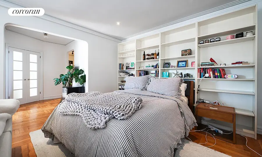 255 W 23rd Street #5FW, Manhattan, NY 10011 - #3