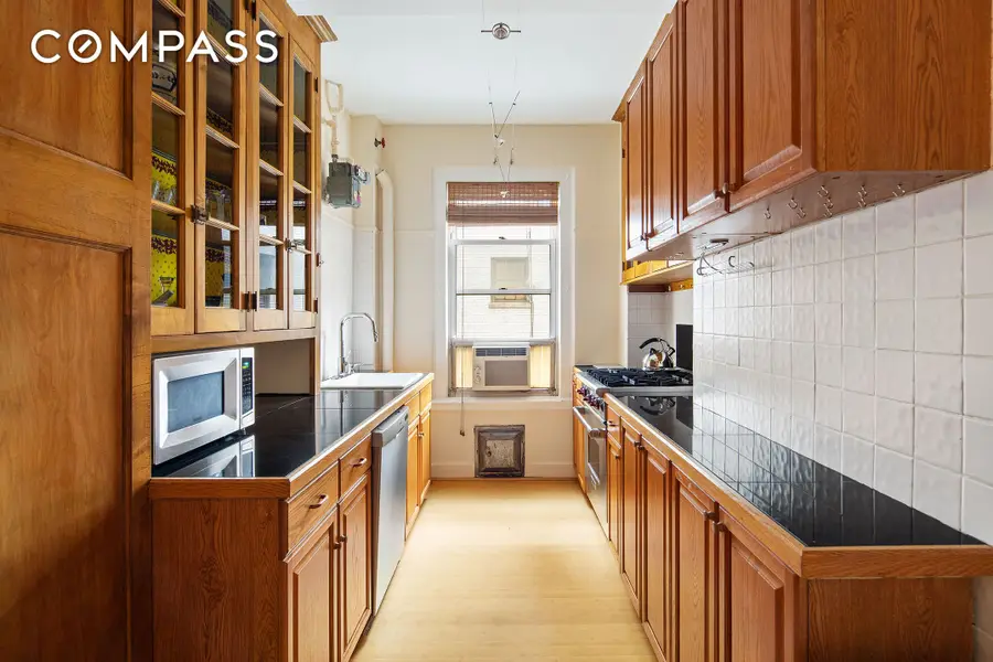 150 E 49th Street #9E, Manhattan, NY 10017 - #3