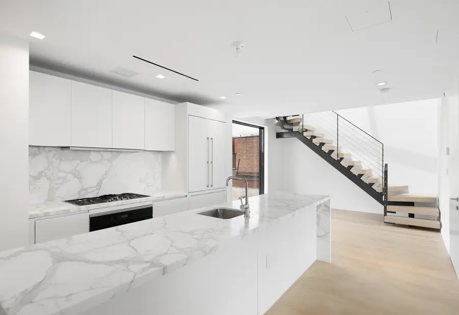 75 1st Avenue #PHB, Manhattan, NY 10003 - #3