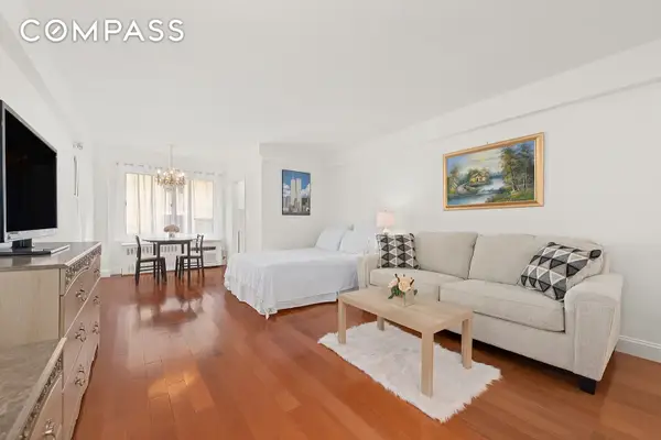 225 E 46th Street #8J, Manhattan, NY 10017