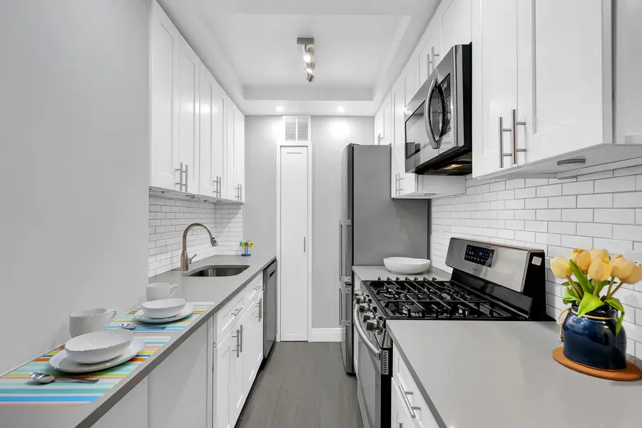 150 E 61st Street #3K, Manhattan, NY 10065 - #2