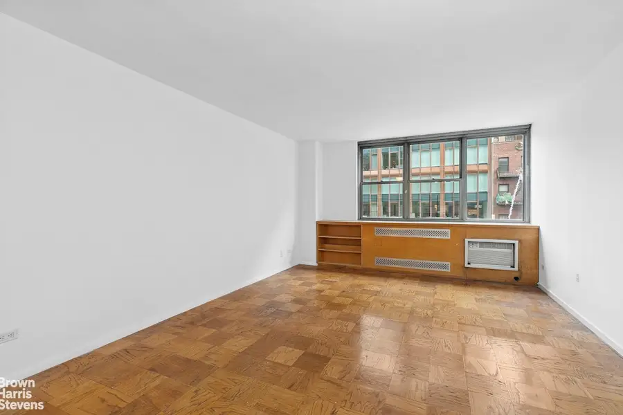 32 Gramercy Park S #5J, Manhattan, NY 10003 - #2