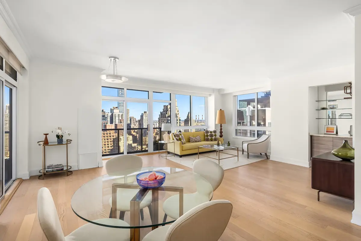 100 United Nations Plaza #35E, Manhattan, NY 10017 - #1