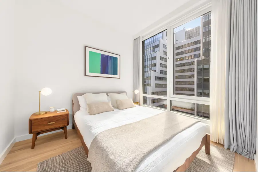 135 E 47th Street #17G, Manhattan, NY 10017 - #3