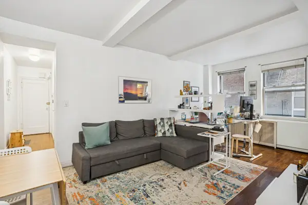 333 E 43rd Street #410, Manhattan, NY 10017