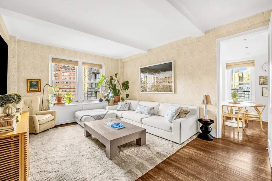 215 E 72nd Street #10W, Manhattan, NY 10021 - #3