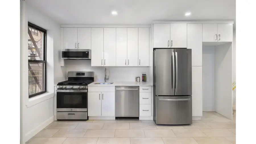 25 Indian Road #2A, Manhattan, NY 10034 - #3