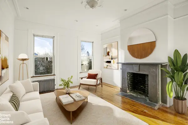 100 Newel Street #4L, Brooklyn, NY 11222