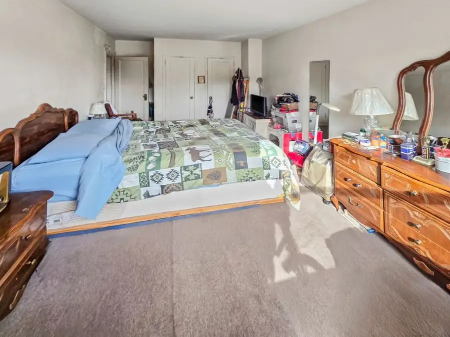 210 Clinton Avenue #4H, Brooklyn, NY 11205 - #3