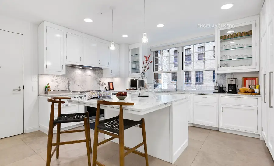 150 E 72nd Street #4S, Manhattan, NY 10021 - #3