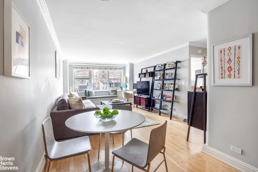 360 W 22nd Street #7G, New York, NY 10011 - #2