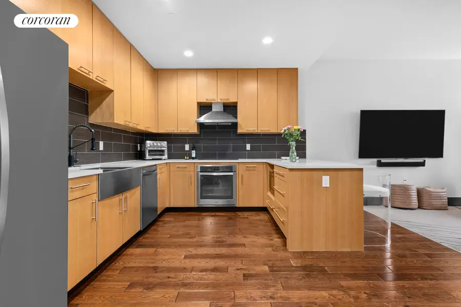 42-60 Crescent Street #7E, Queens, NY 11101 - #3