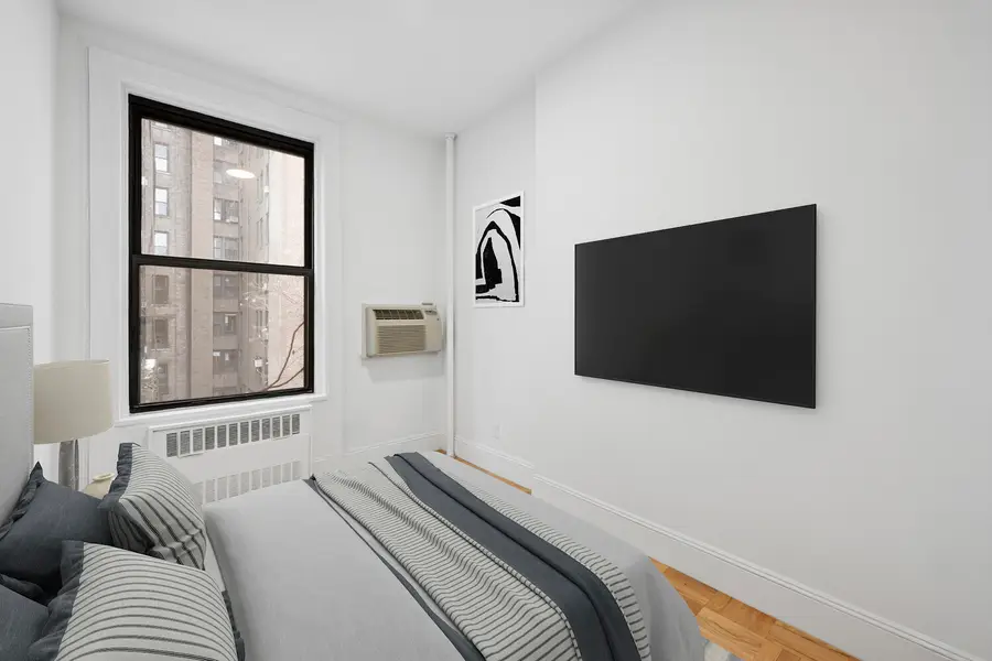 132 W 80th Street #4R, Manhattan, NY 10024 - #3