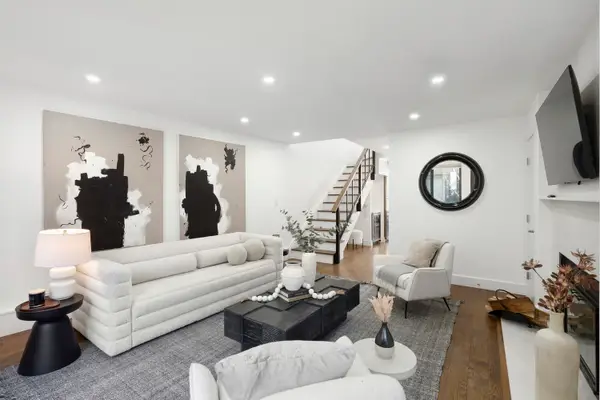 130 Barrow Street #PH20, Manhattan, NY 10014