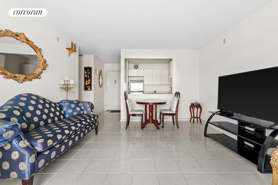 25-40 Shore Boulevard #1O, Queens, NY 11102 - #2