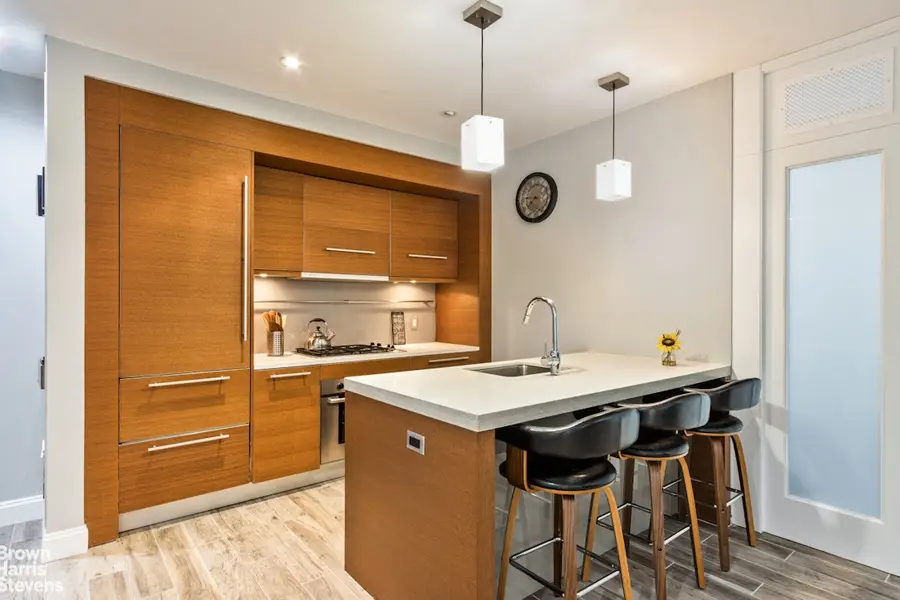 529 W 42nd Street #8N, Manhattan, NY 10036 - #2