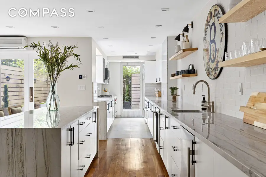 25 E 94th Street, Manhattan, NY 10128 - #3