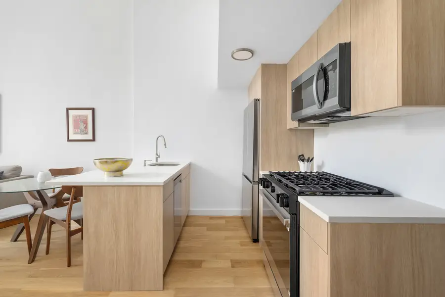 93 Waverly Avenue #2F, Brooklyn, NY 11205 - #3