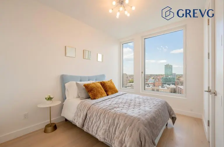 136-18 Maple Avenue #19G, Queens, NY 11355 - #3