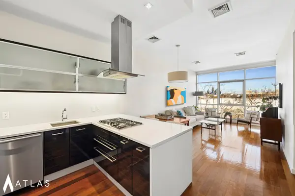 162 N 12th Street #4D, Brooklyn, NY 11211