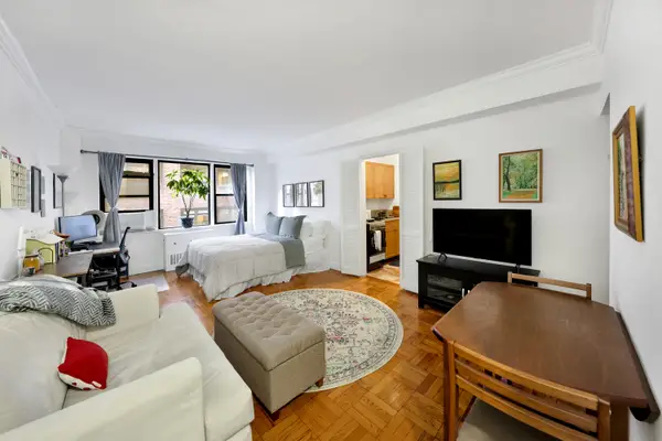 240 E 46th Street #7B, Manhattan, NY 10017