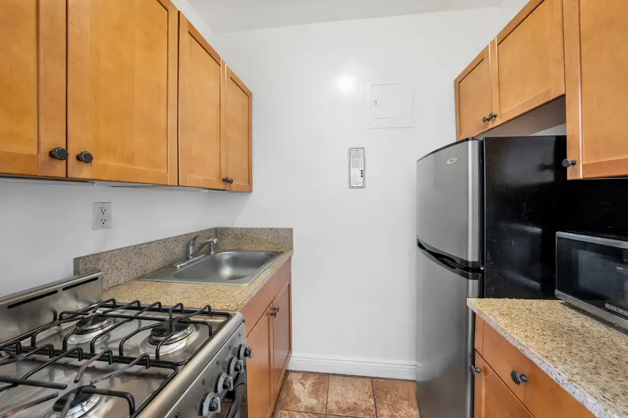 240 E 46th Street #7B, Manhattan, NY 10017 - #3